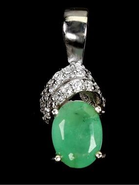 Emerald Topaz Pendant 925 silver